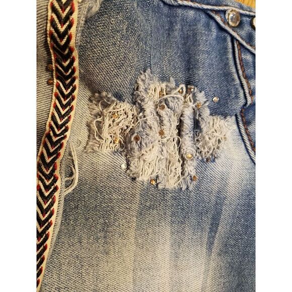Strass distressed denim shorts size 11 - Picture 2 of 6